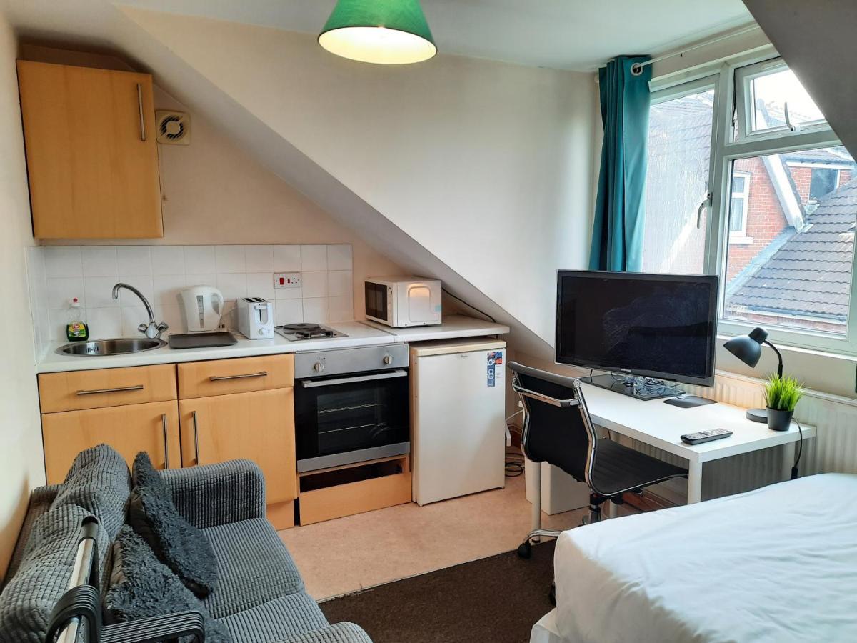 แอดเดโร อพาร์ทเมนท์ Apartment เซาธ์แธมป์ตัน ภายนอก รูปภาพ